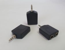 3.5mm STEREO (M) - 2 x 6.3mm STEREO (F)